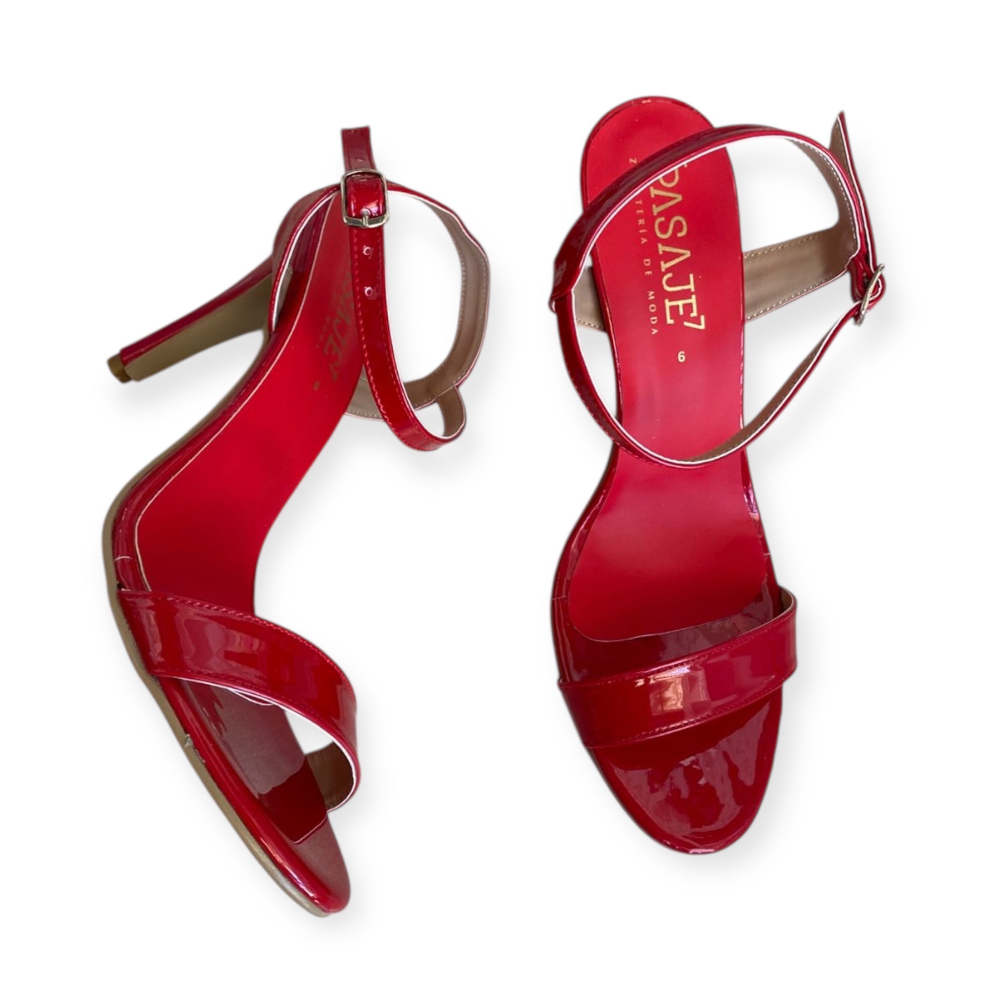 RUNWAY ROJO