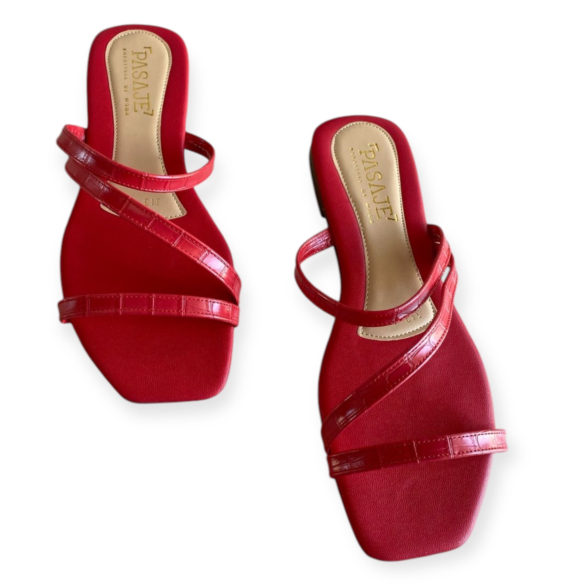 STRAPPY SANDAL ROJO