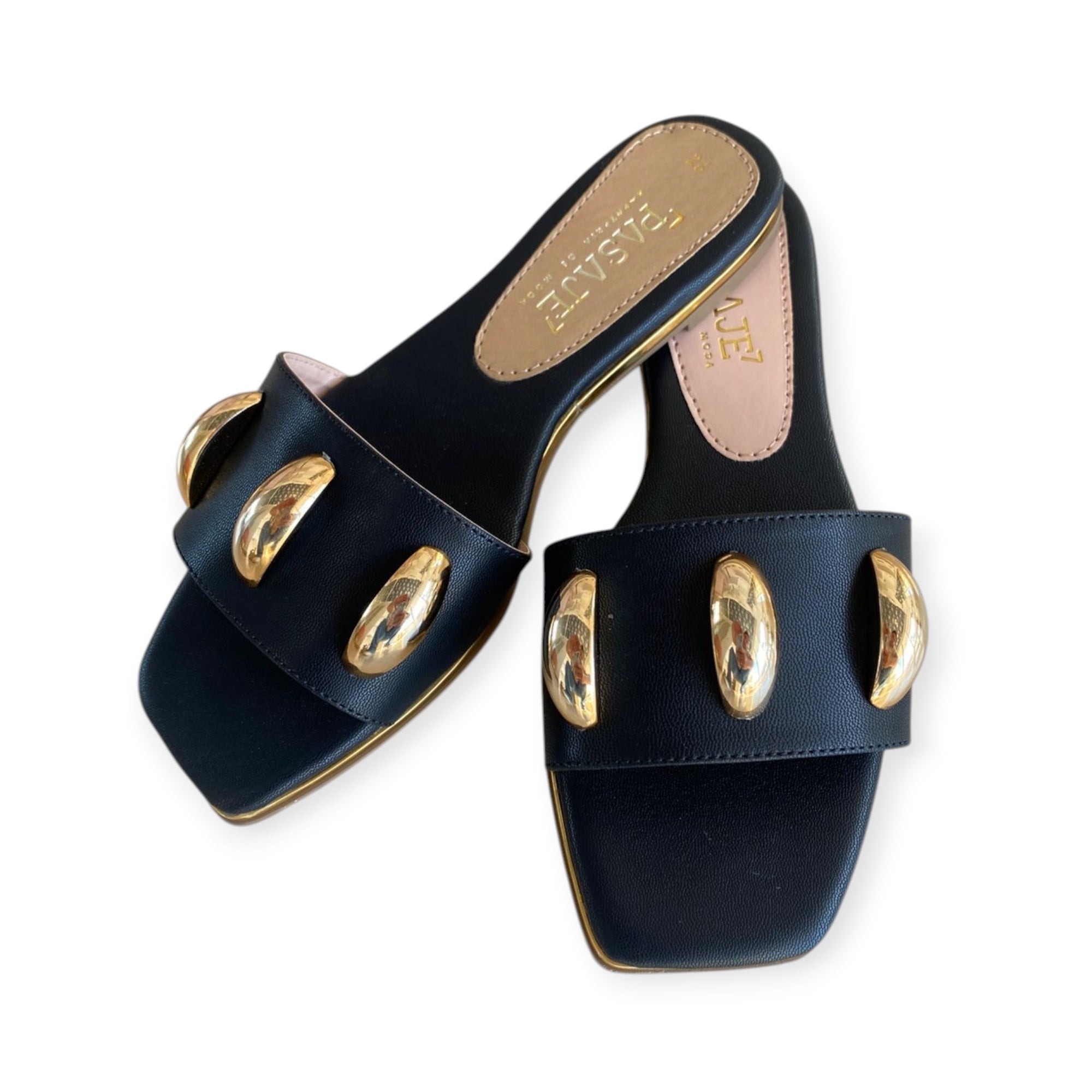 LOVE OVAL NEGRO