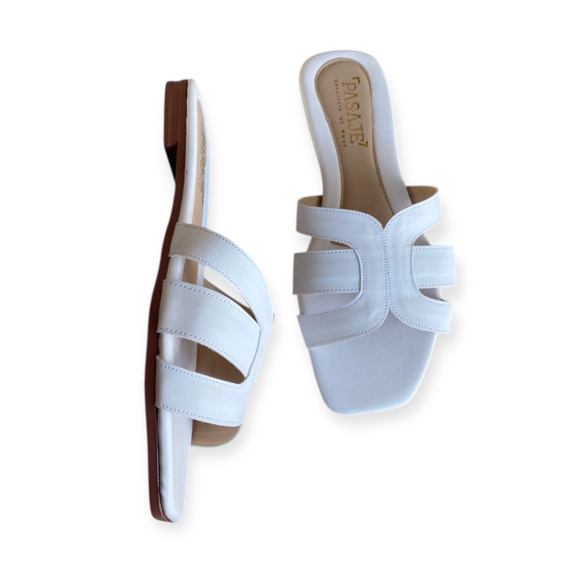 TRIBUTE SANDAL BLANCO